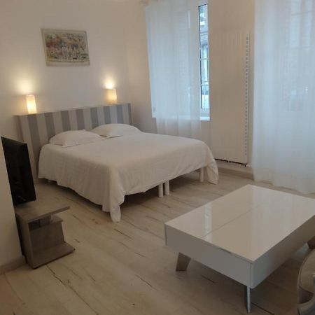 Les Petites Tuileries Bed and Breakfast Bray-sur-Seine Εξωτερικό φωτογραφία